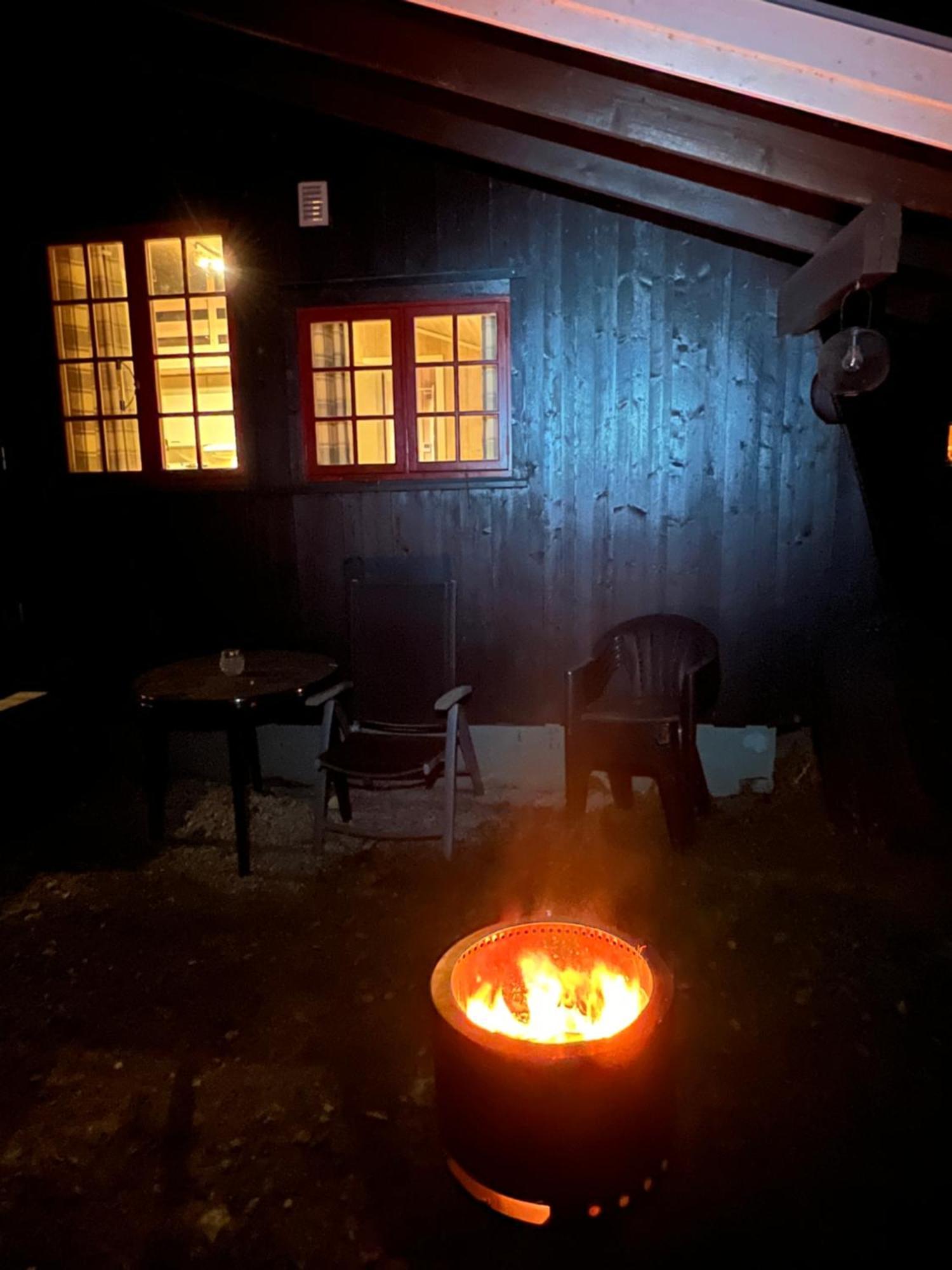 Vennebo - Koselig Liten Hytte Med Alle Fasiliteter Al Exterior photo